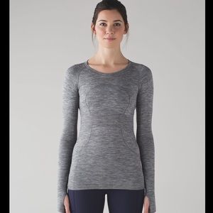 Lululemon Swiftly Tech Long Sleeve Crew in Grey
